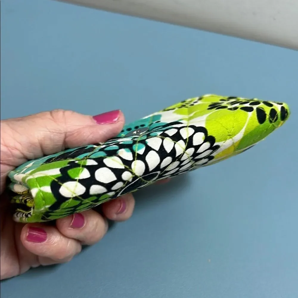 Vera Bradley Limes Up Quilted Kisslock Wallet - Picture 5 of 5